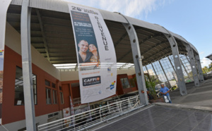 Ambiance bon enfant à l'occasion de l'inauguration du salon de la maison