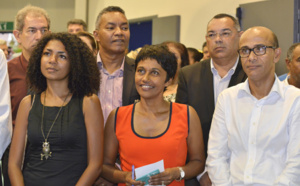 Ambiance bon enfant à l'occasion de l'inauguration du salon de la maison