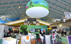 Ambiance bon enfant à l'occasion de l'inauguration du salon de la maison