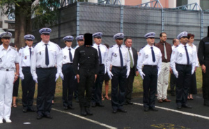 La police se recueille en hommage aux policiers morts pour la France