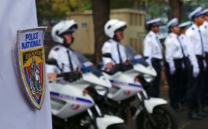 La police se recueille en hommage aux policiers morts pour la France