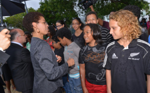 Journée marathon pour le ministre de l'Intérieur à la Réunion