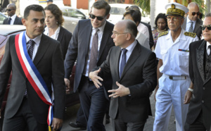 Journée marathon pour le ministre de l'Intérieur à la Réunion
