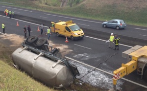 Camion-citerne renversé à Ste-Marie: Retour en images sur le remorquage
