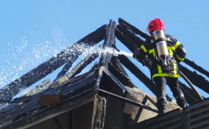 Incendie en centre-ville de Saint-Leu