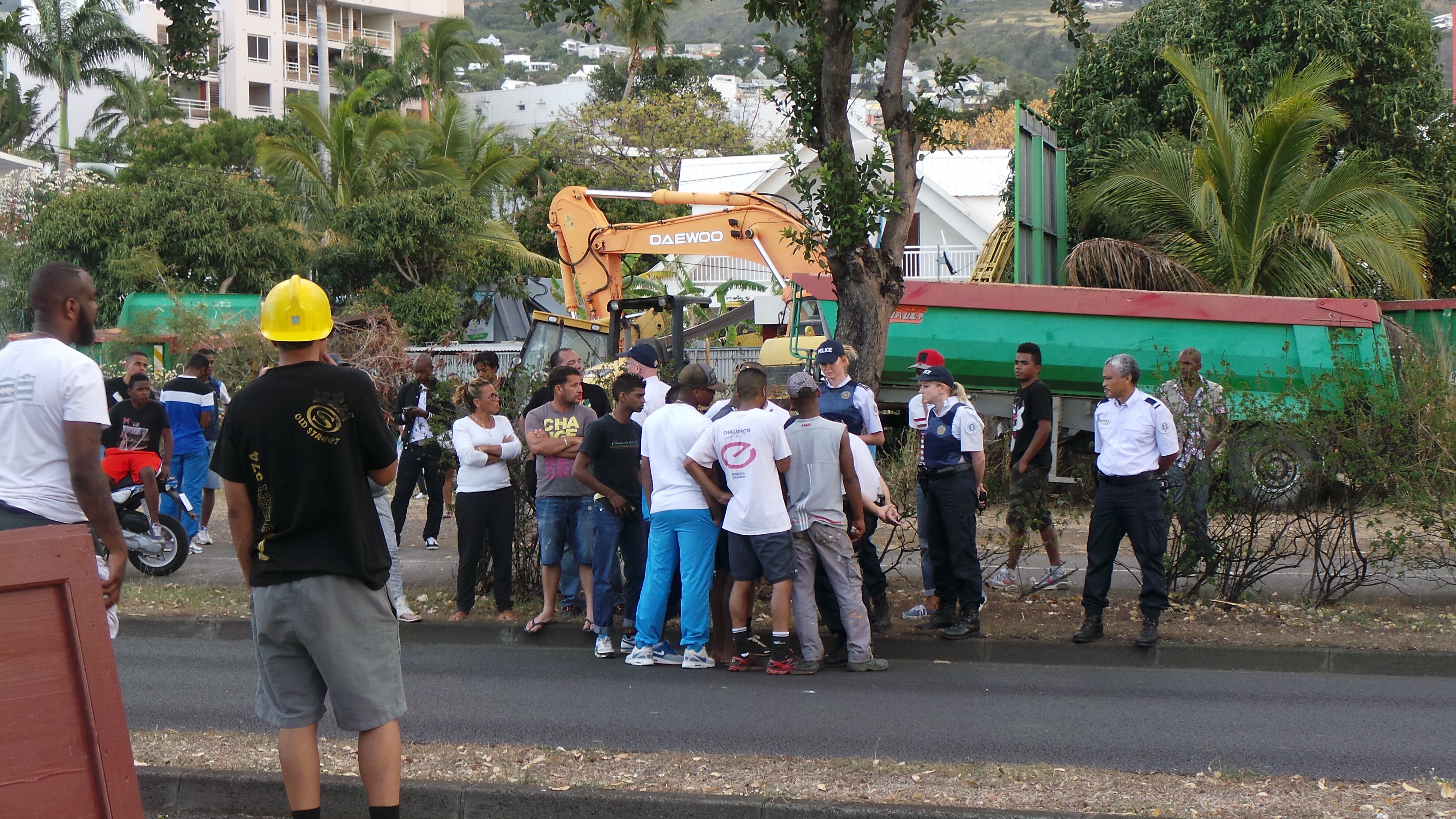 Manifestation sur le Boulevard Sud: La police fait lever le barrrage (Actualisé)