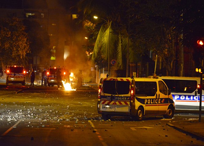 Chaudron : Les accrochages entre policiers et manifestants en images