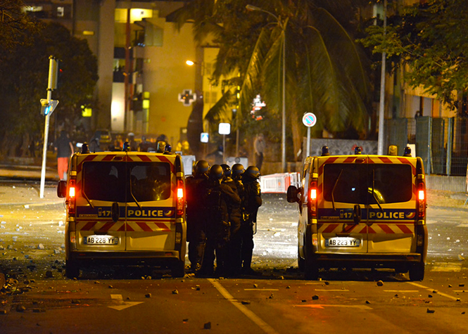 Chaudron : Les accrochages entre policiers et manifestants en images
