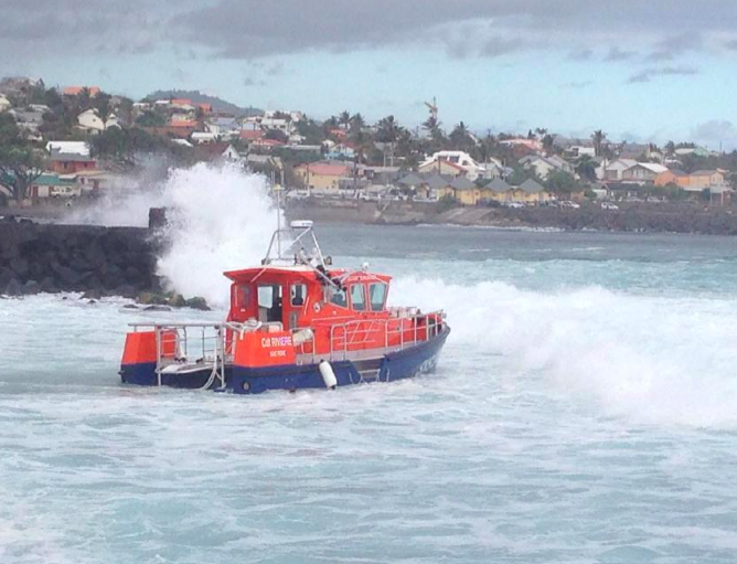 La nouvelle vedette de la SNSM échouée à St-Pierre: Les premières images de l'accident