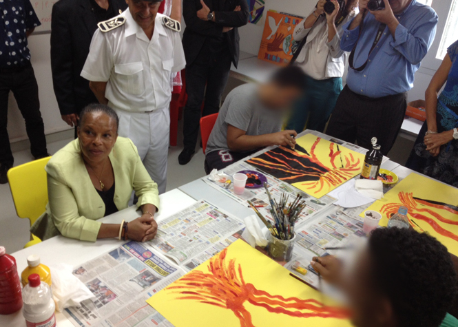 Christiane Taubira visite la prison de Domenjod