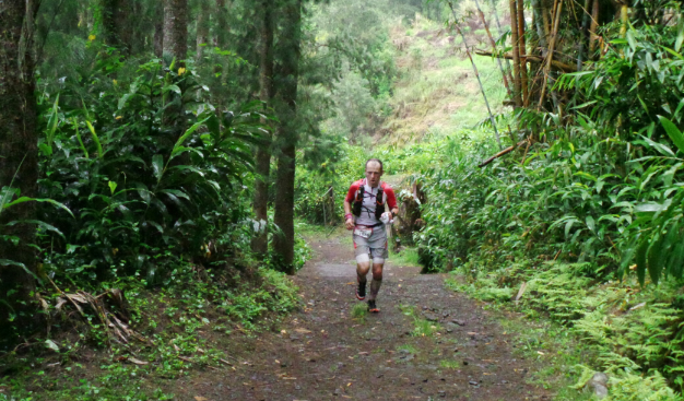 D'Haene creuse l'écart sur le Grand Raid