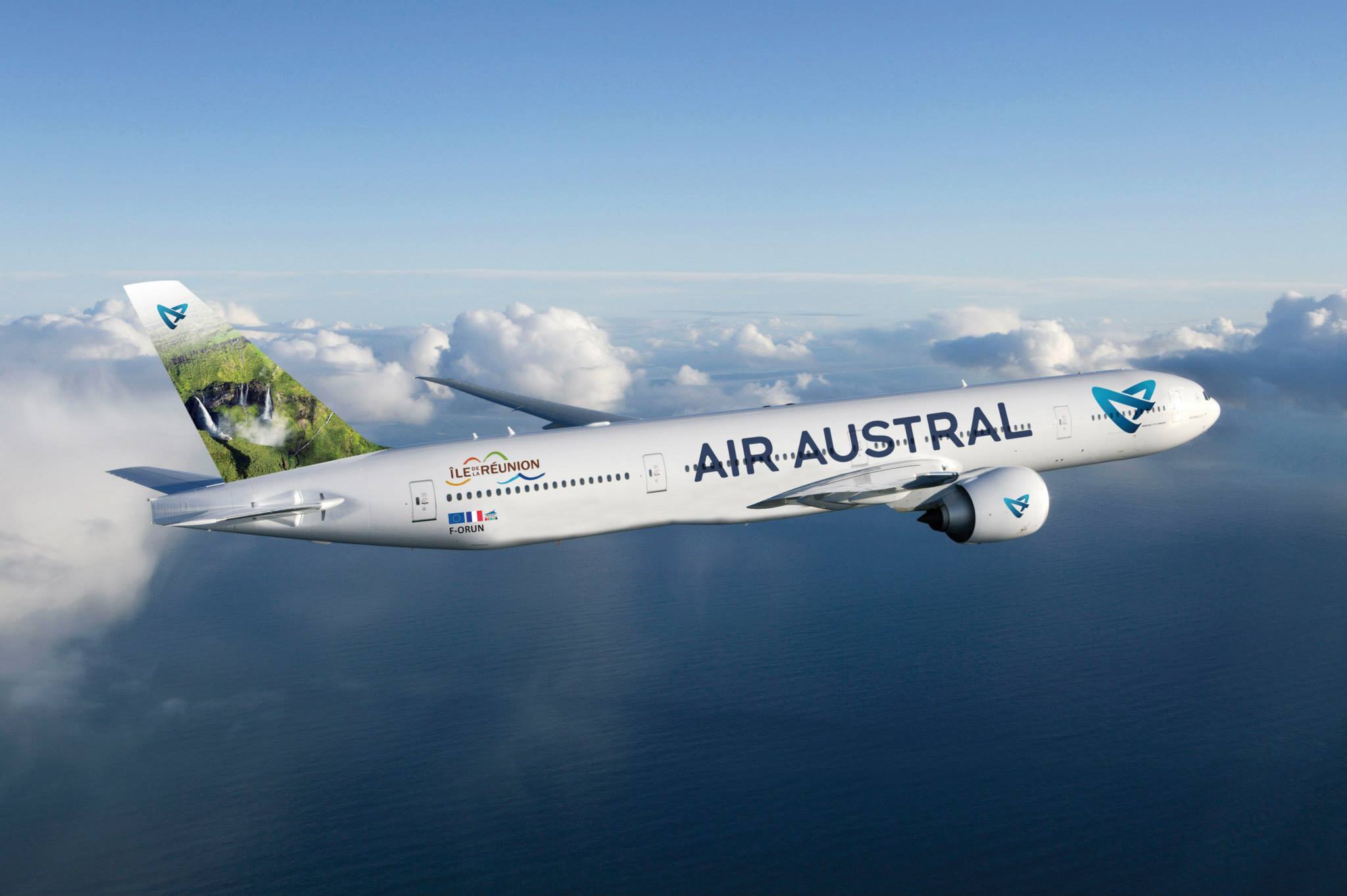 Le premier appareil d'Air Austral avec ses nouvelles couleurs a atterri