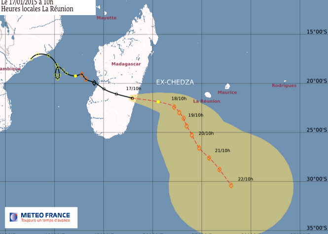 A 755 km des côtes réunionnaises,