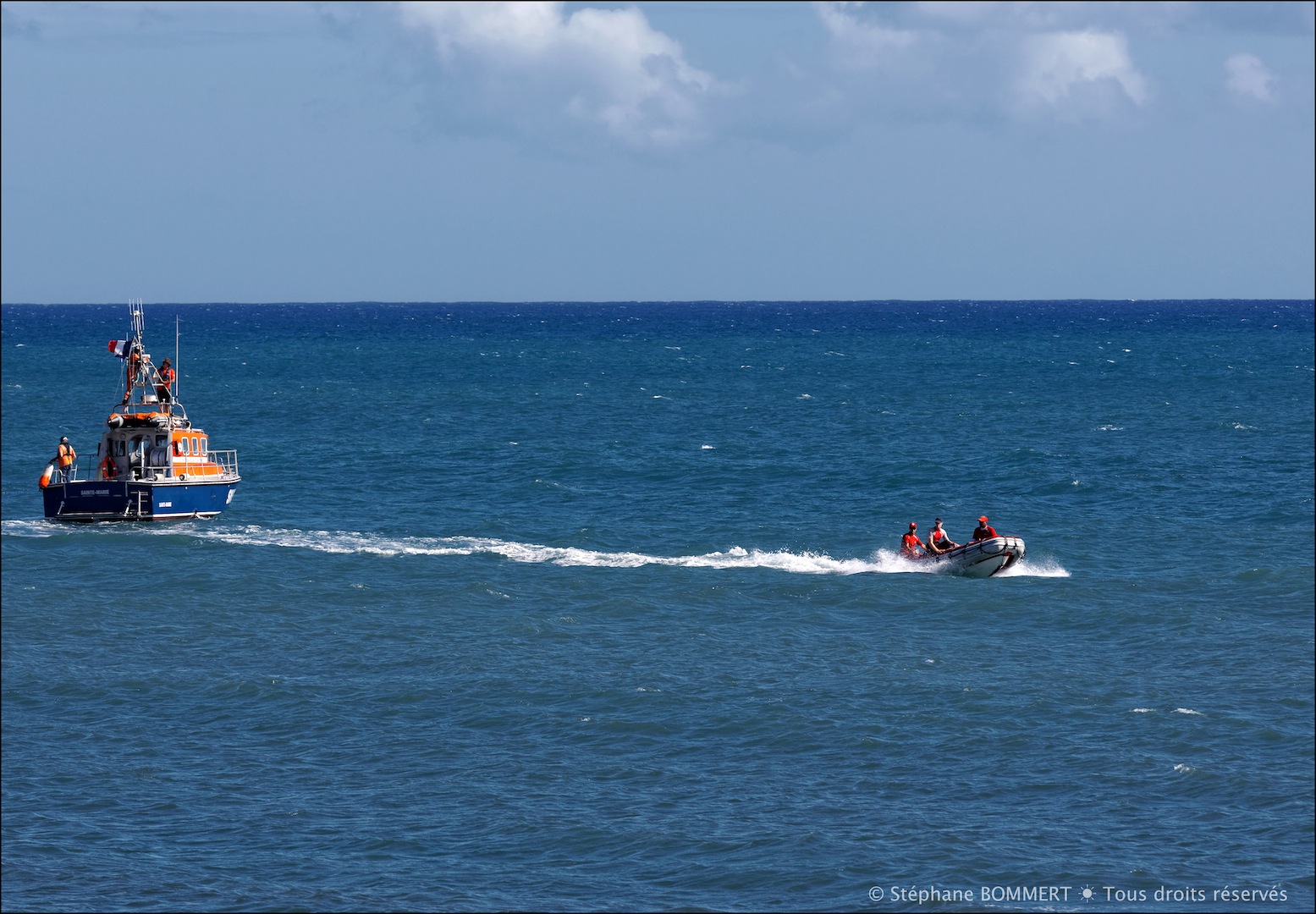 (Actualisé) Corps flottant à Ste-Suzanne: Les recherches en mer stoppées