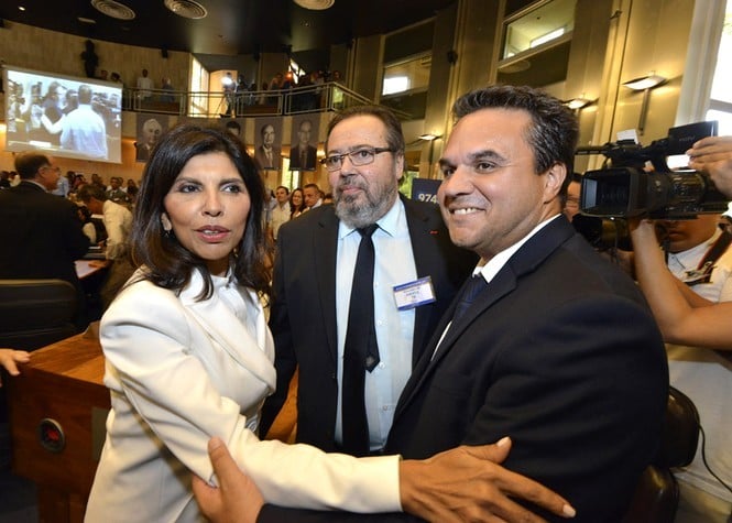 En images: Le triomphe de la Droite dans l'hémicycle