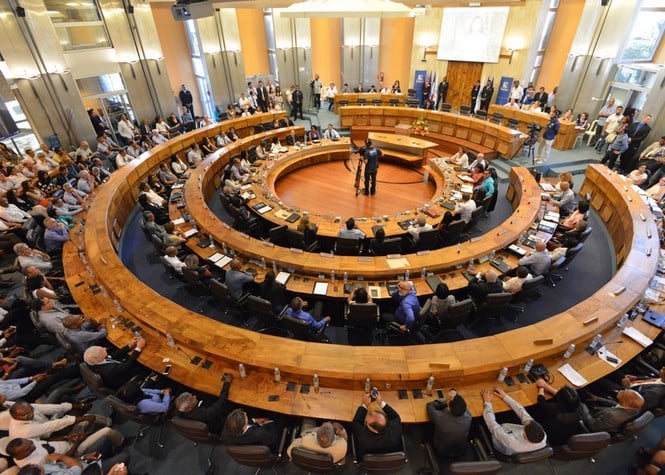 En images: Le triomphe de la Droite dans l'hémicycle