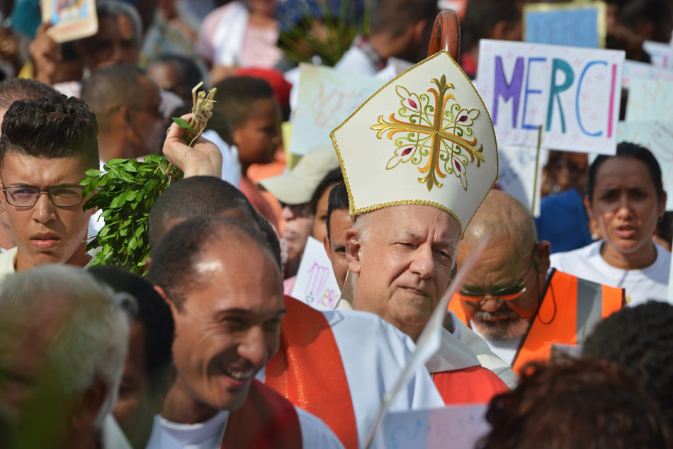 Messe au Chaudron: Le Saint-Esprit célébré par des milliers de fidèles