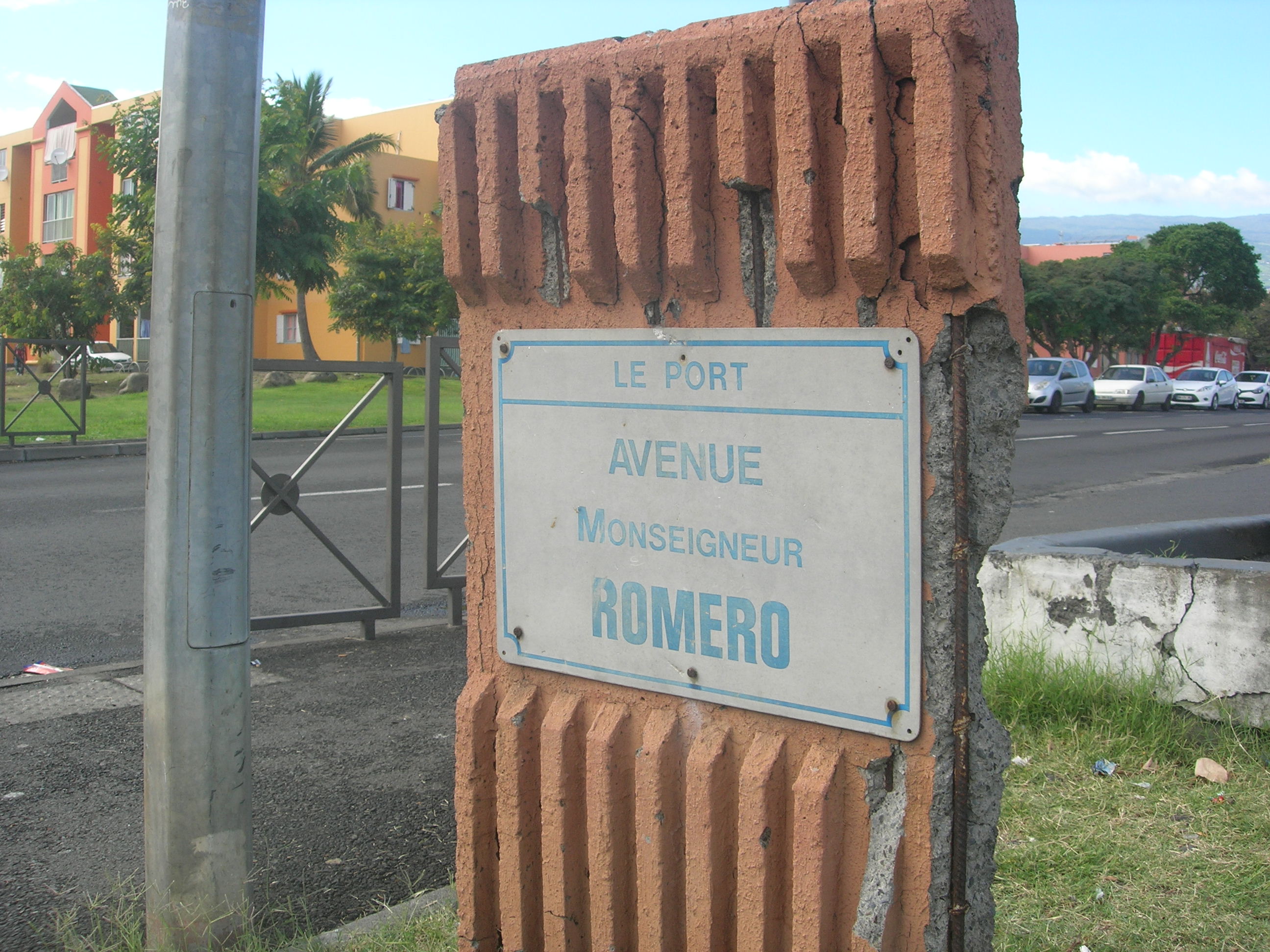 Un hommage réunionnais à Mgr Romero