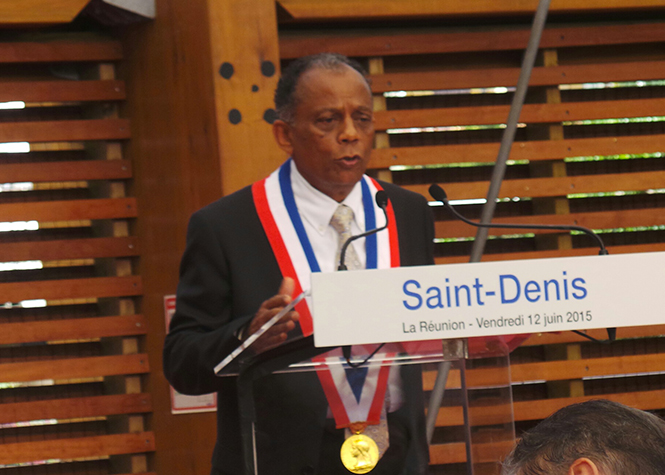 St-Denis: Signature de l'accord cadre du contrat de Ville 2015-2020 en présence de Valls
