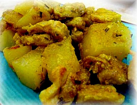 Parabole du cari de porc… aux pommes de terre