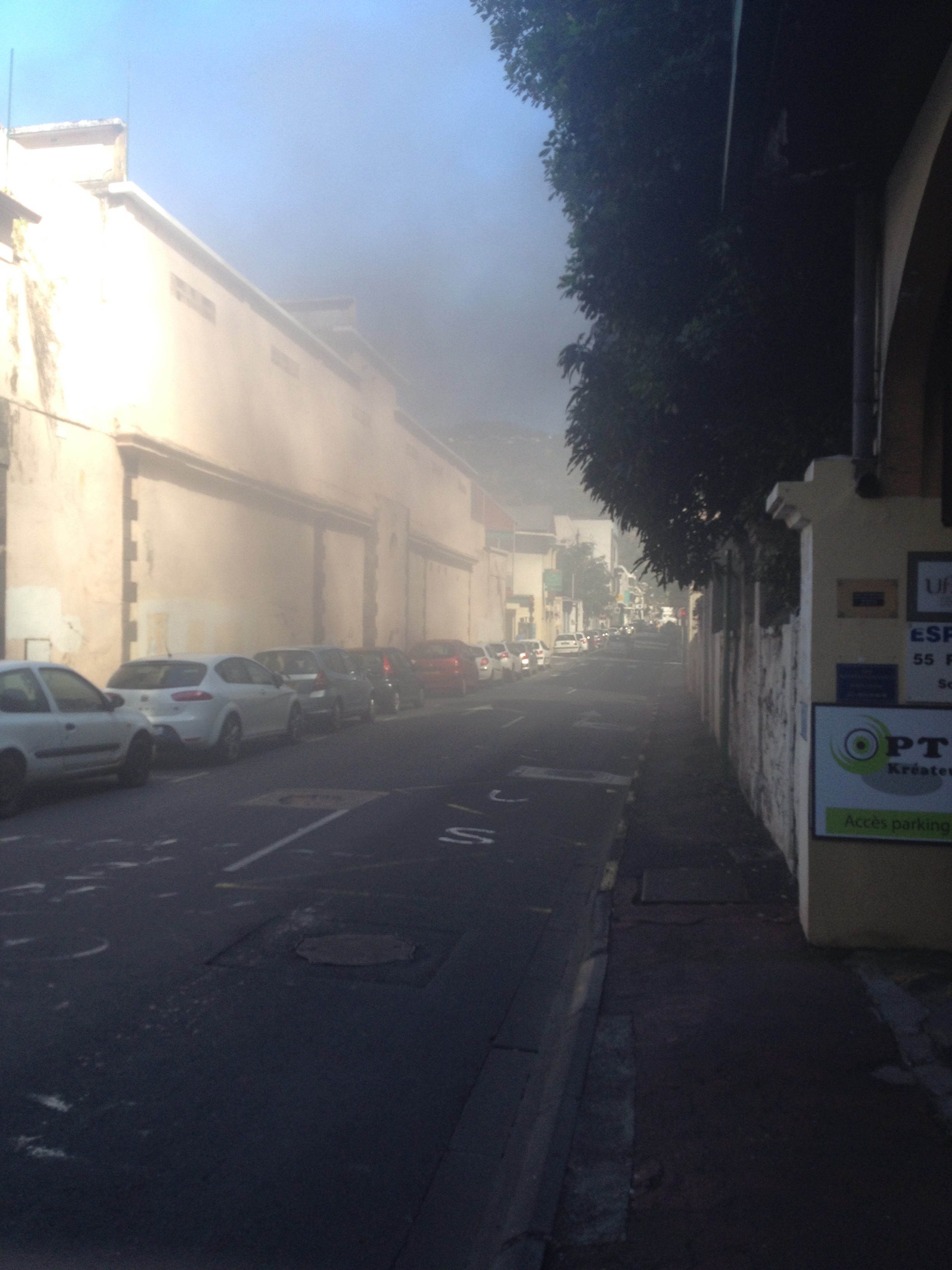 Saint-Denis: Un incendie dans un sous-sol, rue Labourdonnais