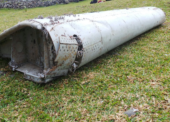 Aile d'avion échouée à La Réunion: L'hypothèse folle de la Malaysia Airlines