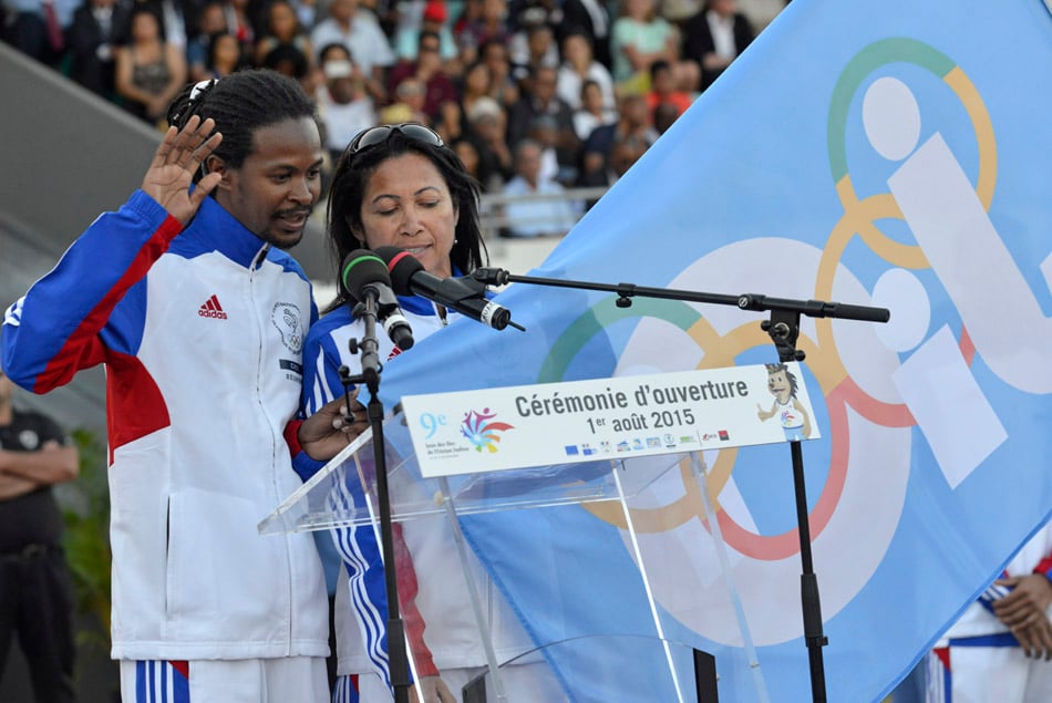 JIOI: La flamme entre les mains de nos plus grands sportifs