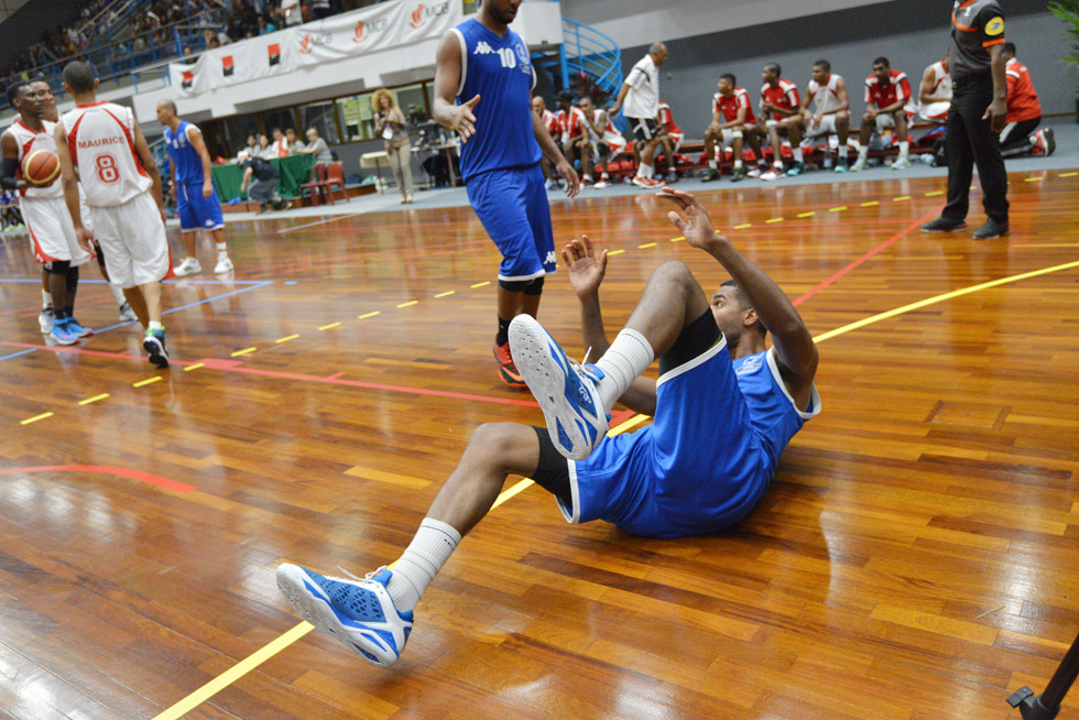 Retour en images sur les victoires écrasantes de nos basketteuses et basketteurs