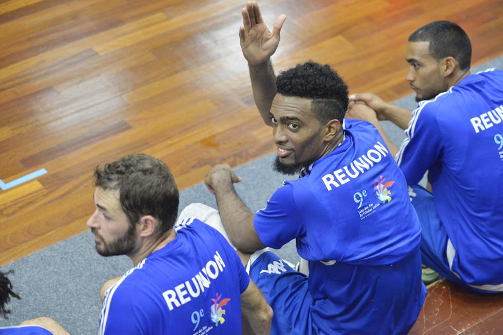 Retour en images sur les victoires écrasantes de nos basketteuses et basketteurs