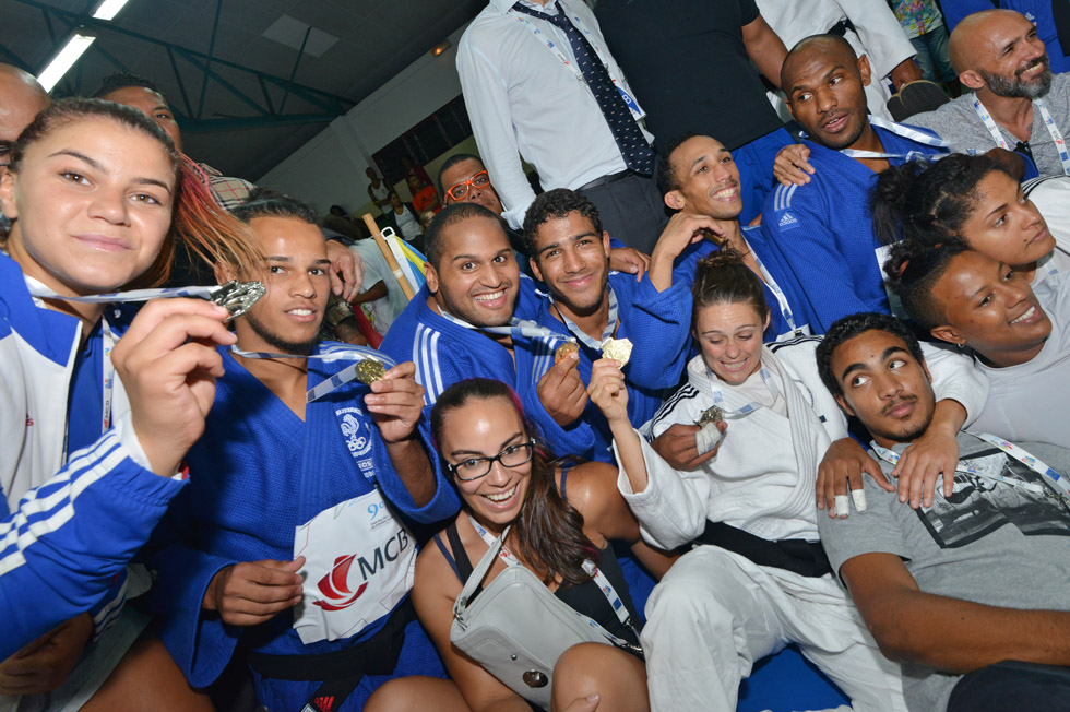 Judo : Retour en image sur le succès des Réunionnais dans l'épreuve par équipe