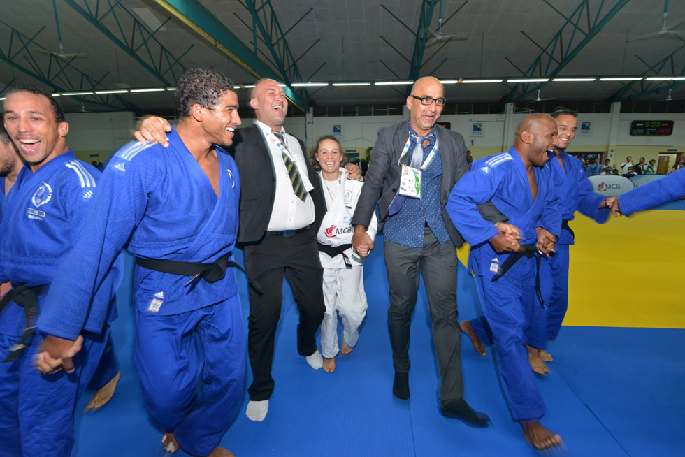 Judo : Retour en image sur le succès des Réunionnais dans l'épreuve par équipe