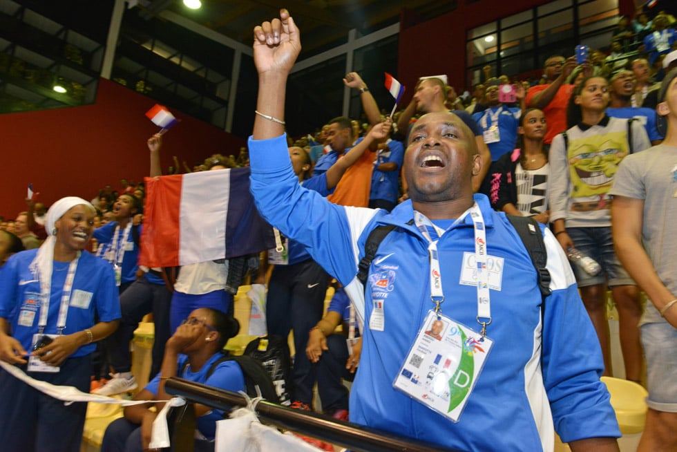 Retour en images sur les médailles d'or des handballeurs du Club R