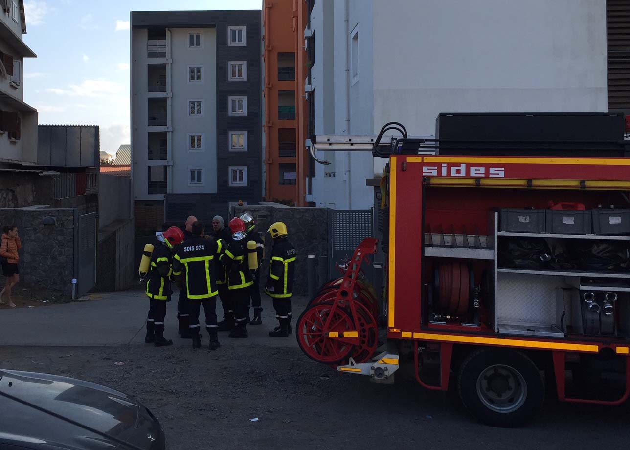 St-Denis : Incendie dans un parking souterrain
