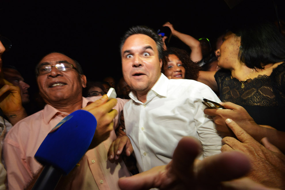 [Photos] L'arrivée triomphale de Didier Robert pour la proclamation des résultats