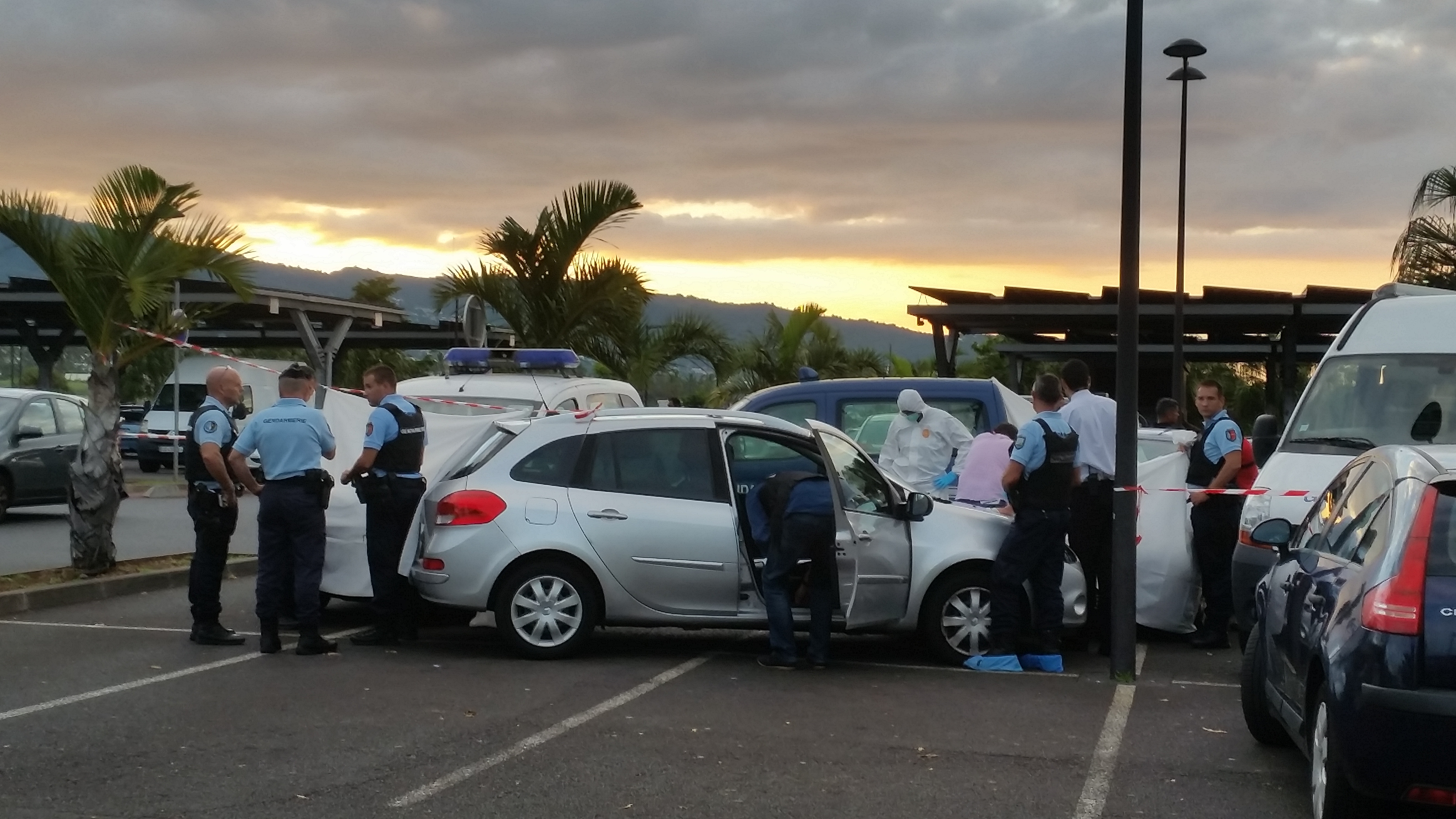 Une femme mortellement poignardée sur le parking de Jumbo Sainte-Marie