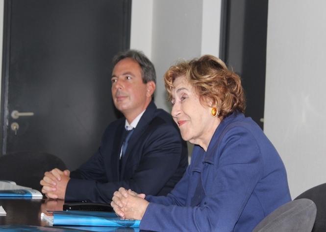 Visite d'Edith Cresson au CHU de La Réunion
