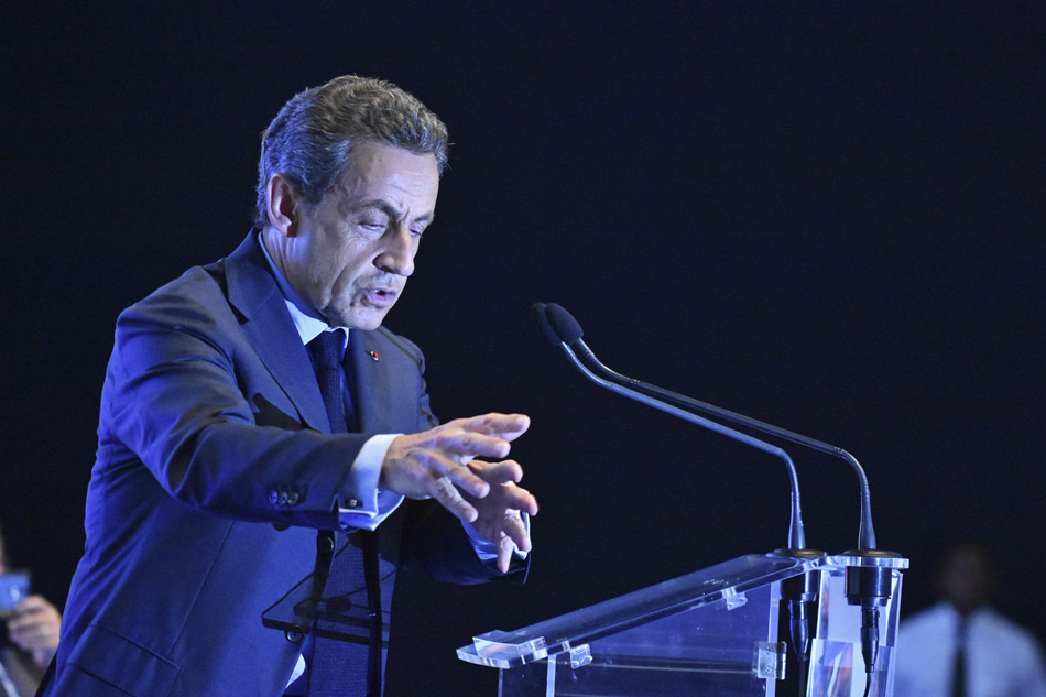 Nicolas Sarkozy mobilise la droite locale à Cambaie [DIAPO]