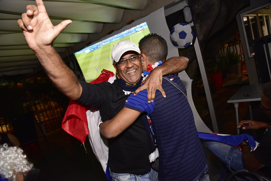 France/Irlande: Le match des supporters sur le Barachois