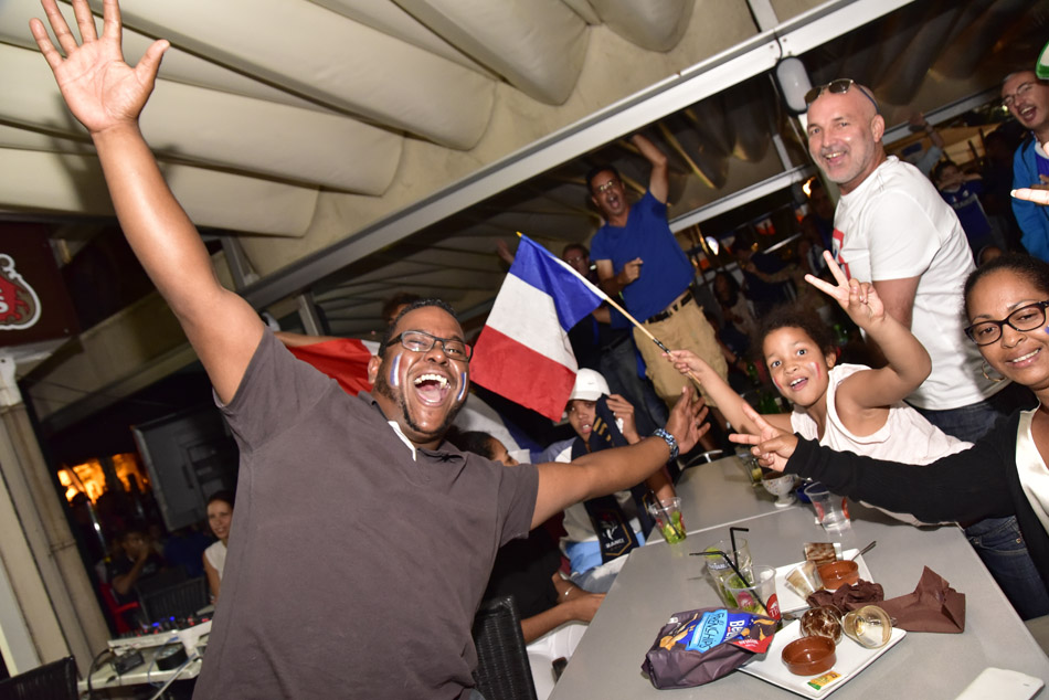 France/Irlande: Le match des supporters sur le Barachois