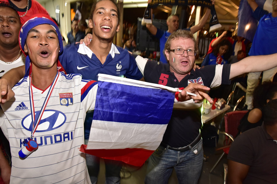 France/Irlande: Le match des supporters sur le Barachois