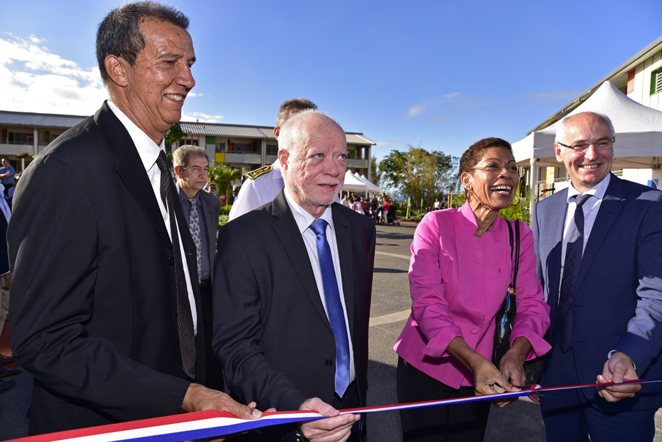 George Pau-Langevin inaugure 164 logements sociaux à Saint-Benoît