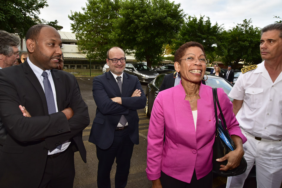 George Pau-Langevin inaugure 164 logements sociaux à Saint-Benoît
