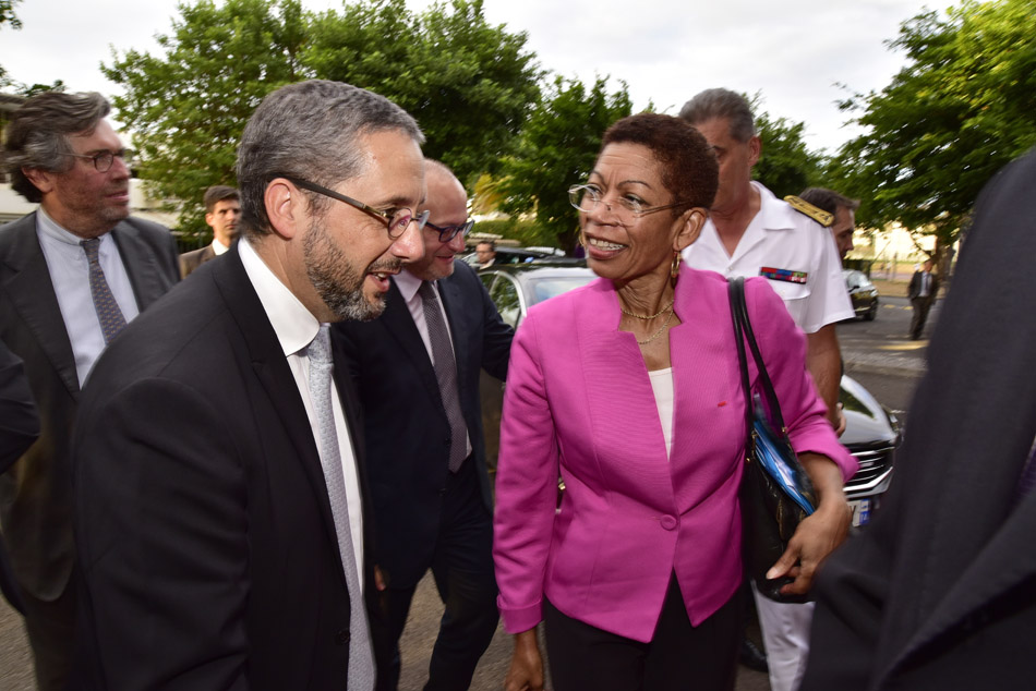 George Pau-Langevin inaugure 164 logements sociaux à Saint-Benoît