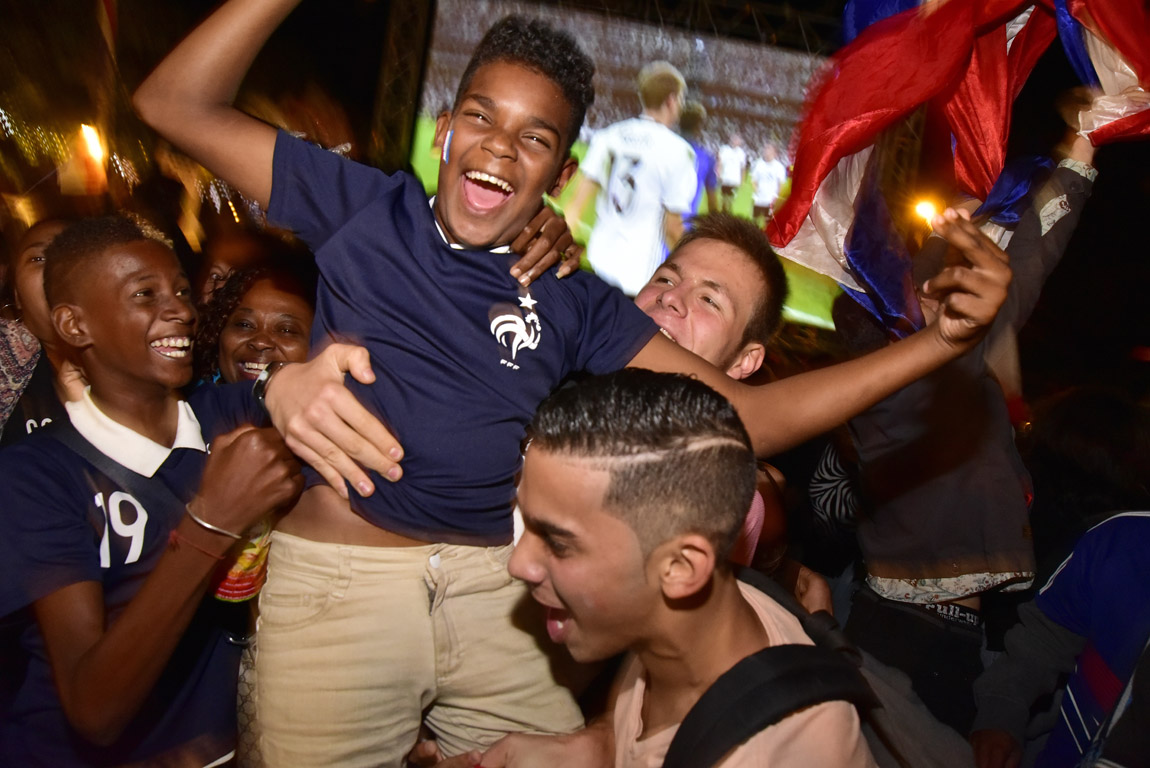 La Réunion fête la victoire des Bleus contre l'Allemagne!