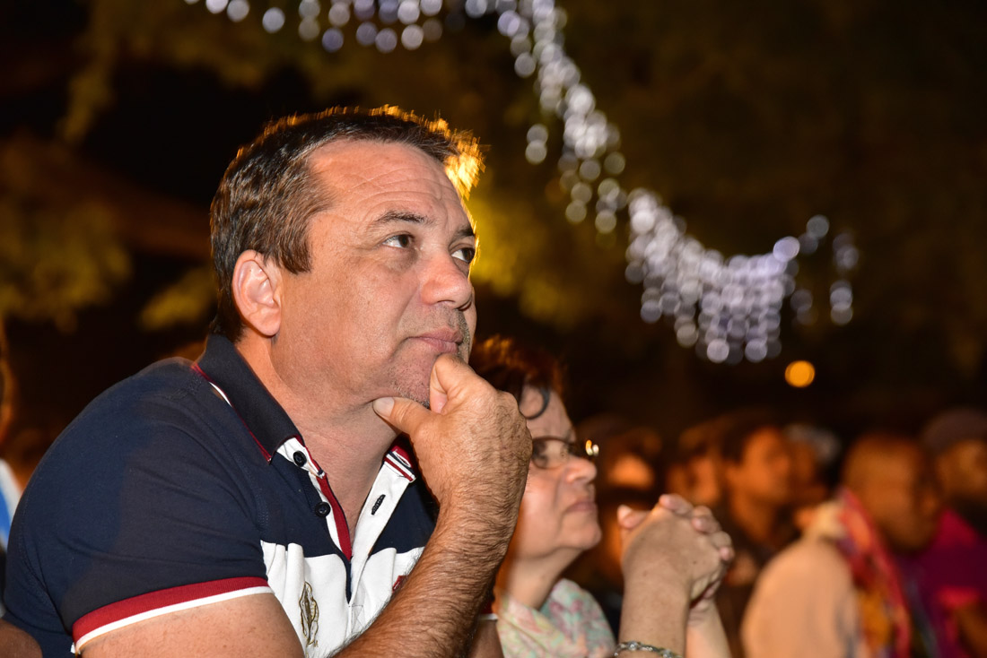 Retour en images sur la détresse des supporters des Bleus au Barachois