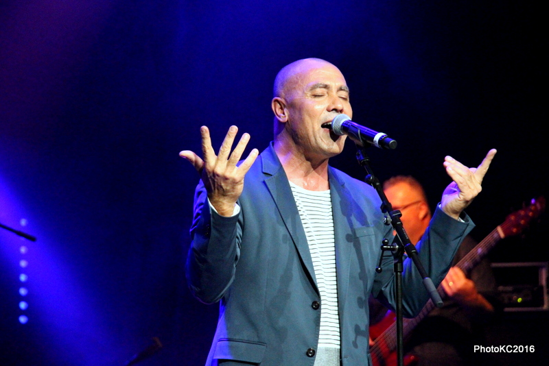 Musique: Dominique Barret Chante l'amour au Théâtre des Sables