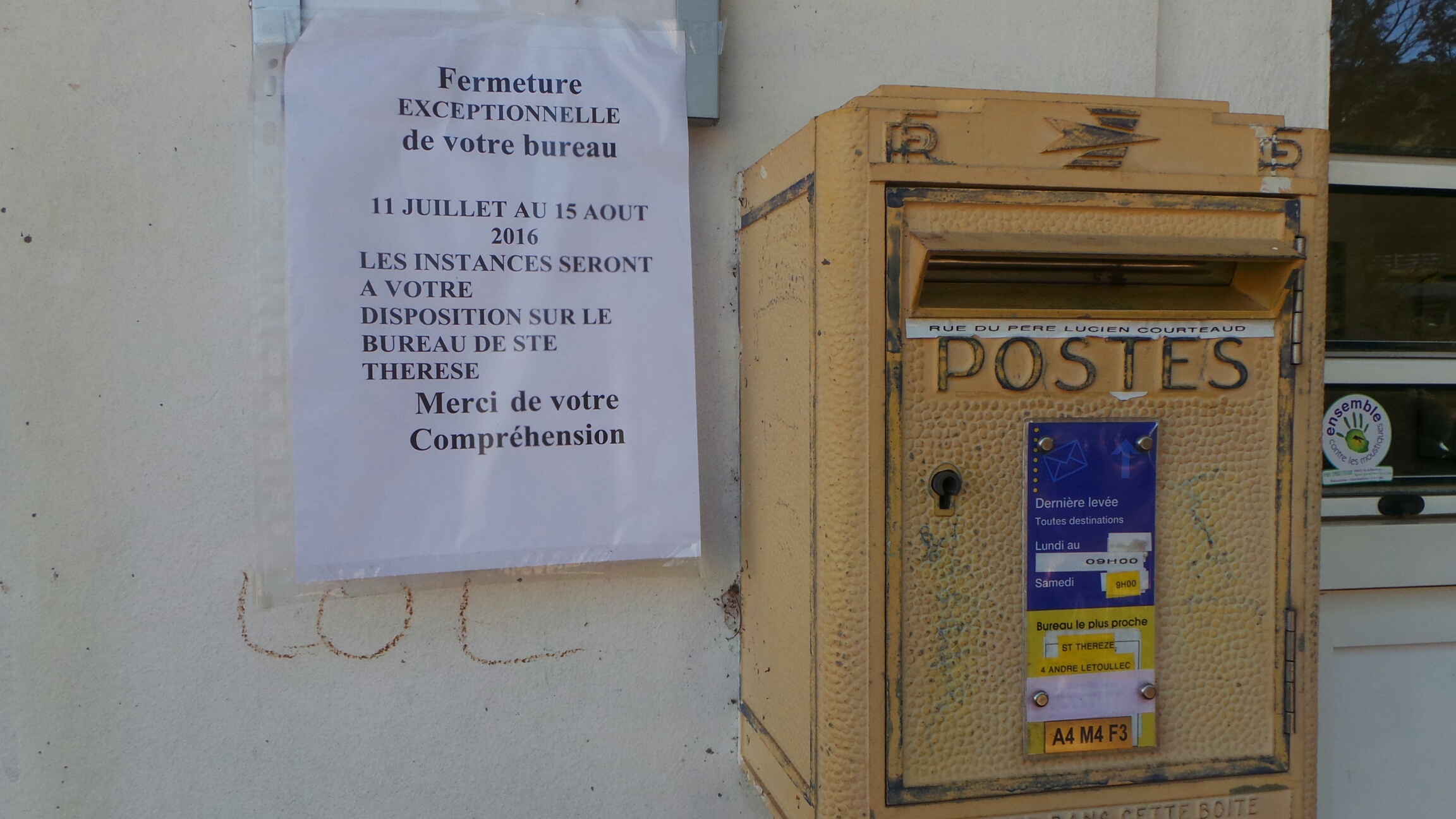Dos d'Âne: Des habitants protestent contre la fermeture de l'agence postale